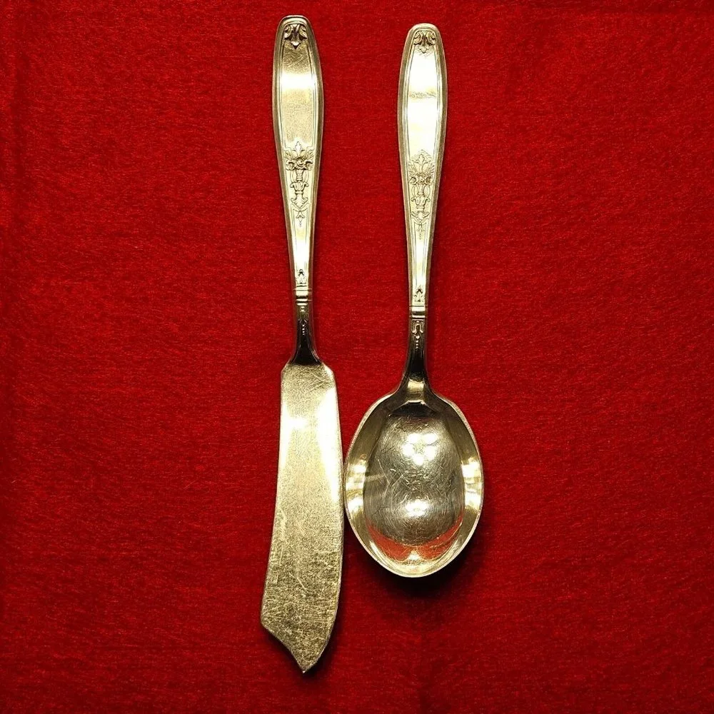 1847 Rogers Bros Silver-Plate Silverware Butter Knife &‎ Sugar Shell